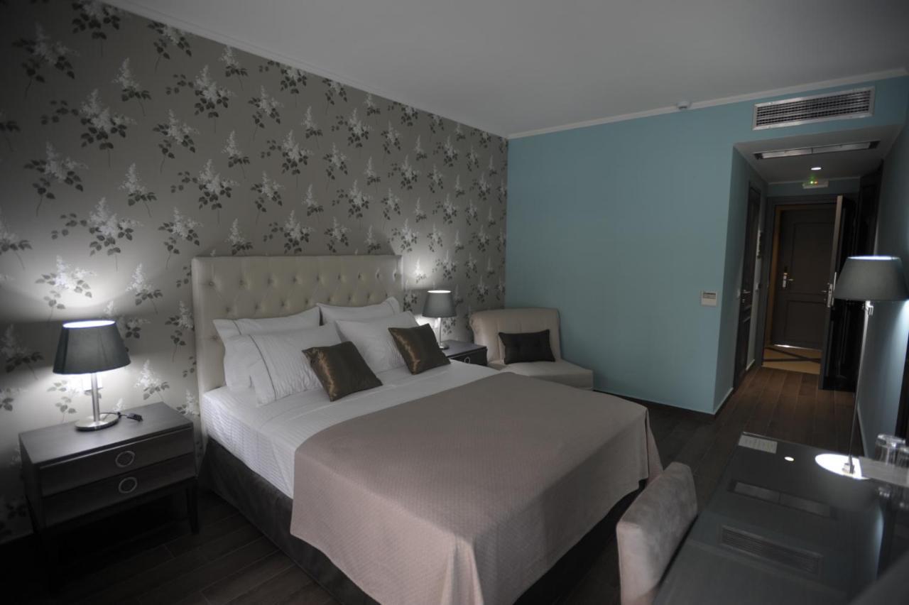 Theasis Hotel Paramythia Exterior photo